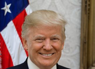 বিদেশি কোম্পানিগুলিকে হুঁশিয়ারি দিলেন ডোনাল্ড ট্রাম্প