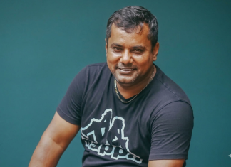অভিনয় ও প্রযোজনায় নতুন উদ্যমে ফিরছেন মনিরুল ইসলাম মনির