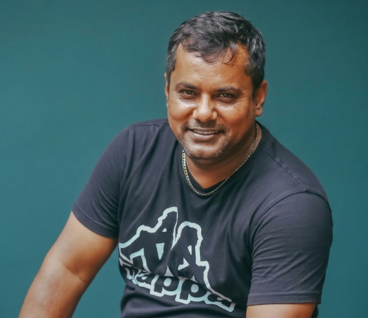 অভিনয় ও প্রযোজনায় নতুন উদ্যমে ফিরছেন মনিরুল ইসলাম মনির